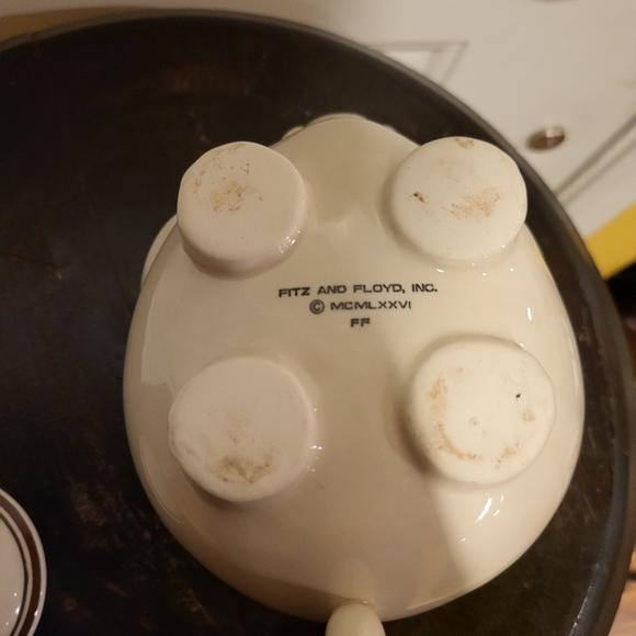 Fitz & Floyd Elephant Porcelain Teapot 1976 - Picture 7 of 8